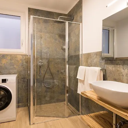 Orange House Relax Apartment Tignale