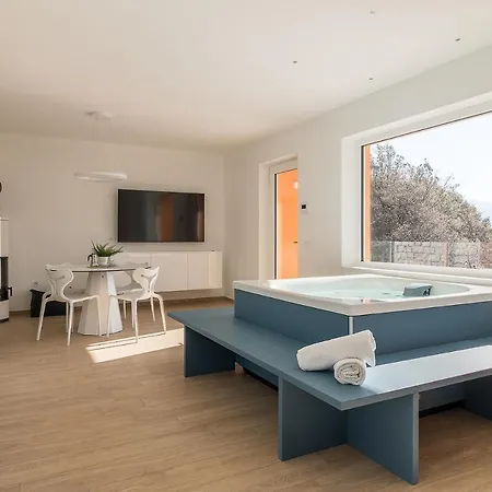 Orange House Relax *