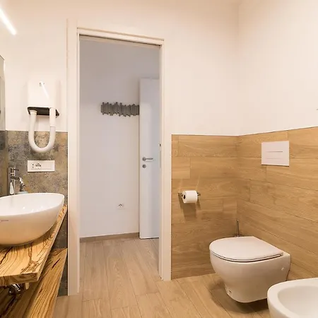 Orange House Relax Apartment Tignale