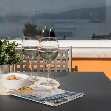 Orange House Relax 公寓 *