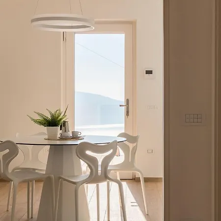 Orange House Relax Apartment